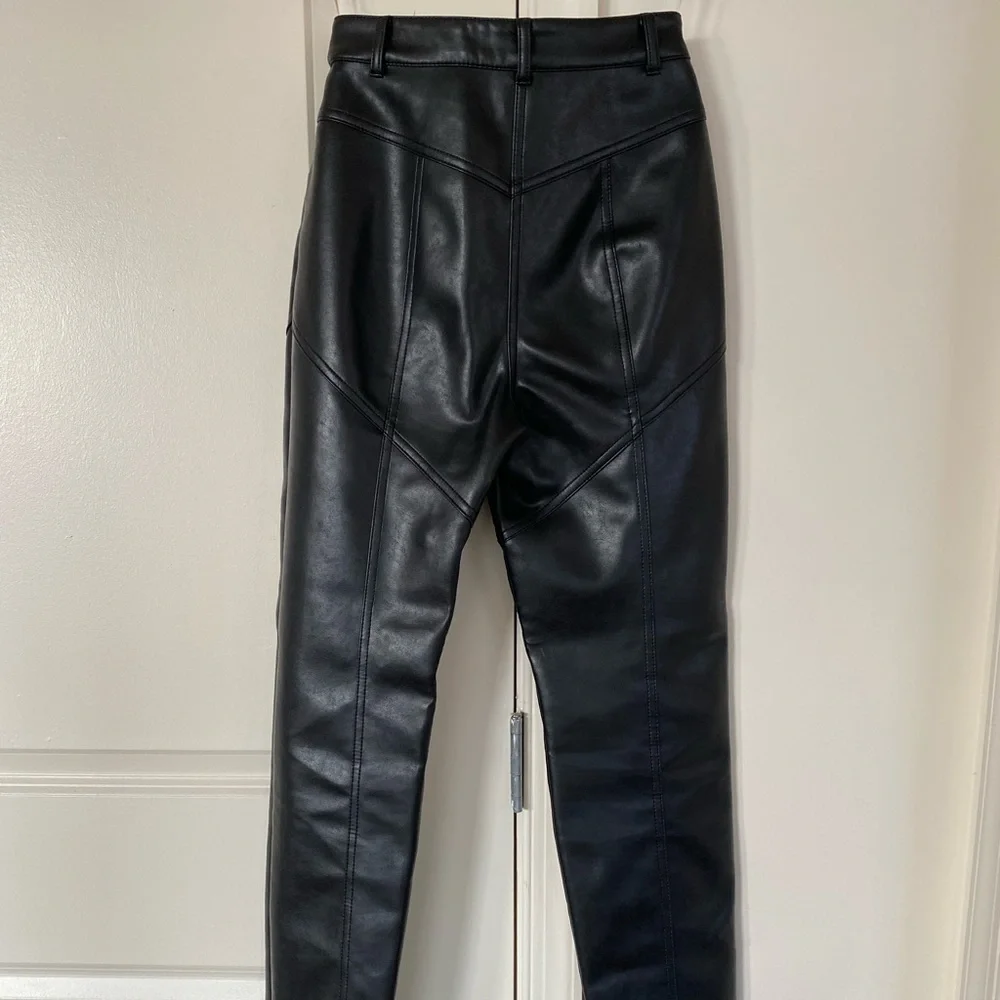 Aritzia Wilfred “Rebel” Vegan Leather Pants, Black, Size 00 - Picture 5 of 6